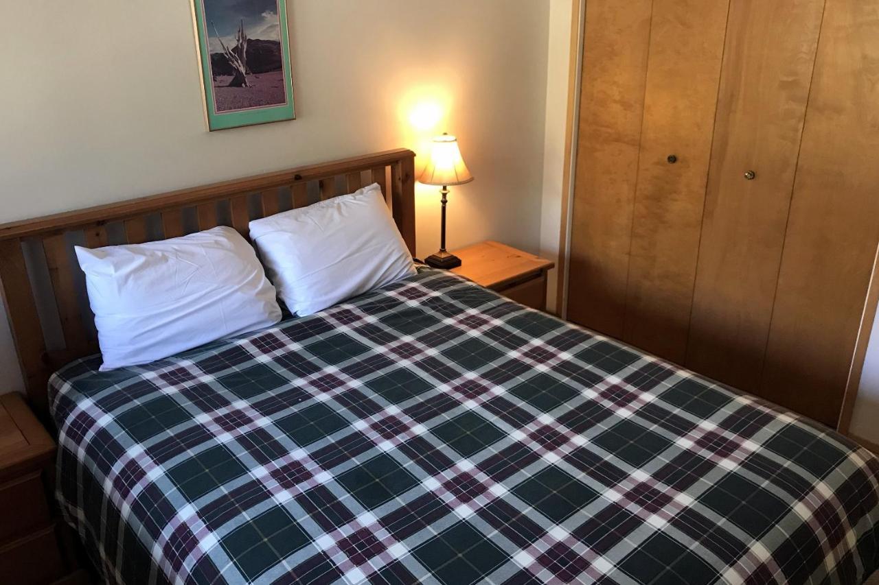 The Griz Inn By Park Vacation Management Fernie Kültér fotó