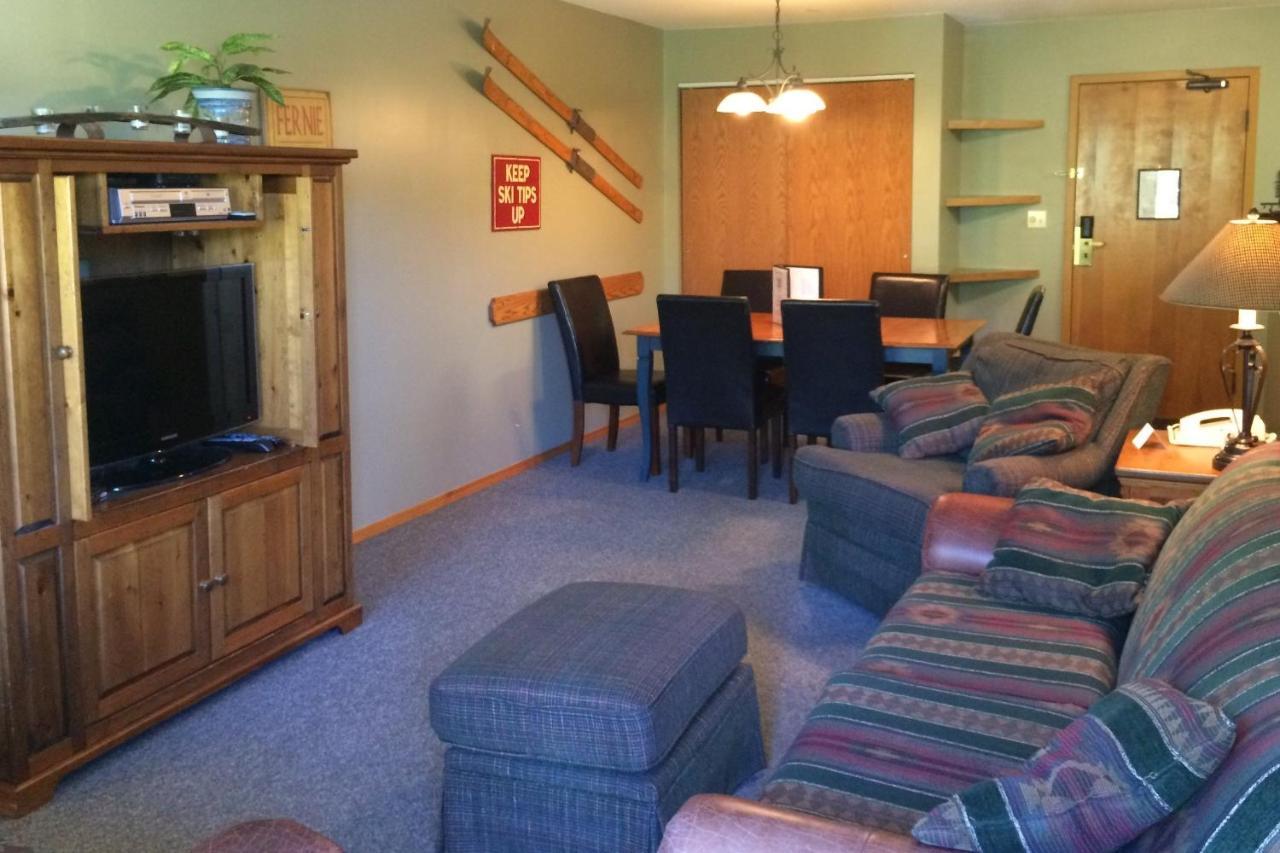 The Griz Inn By Park Vacation Management Fernie Kültér fotó