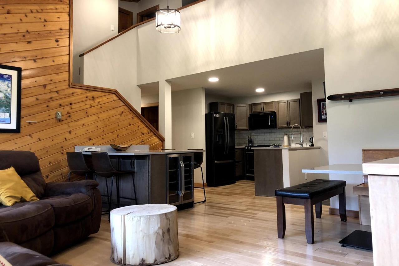 The Griz Inn By Park Vacation Management Fernie Kültér fotó