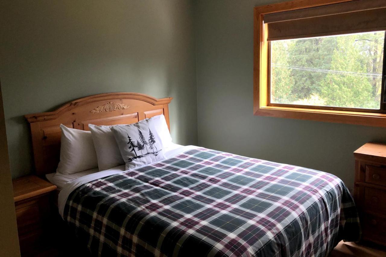 The Griz Inn By Park Vacation Management Fernie Kültér fotó